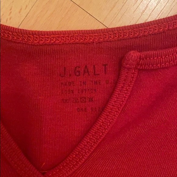 brandy melville/john galt red short sleeve - Picture 2 of 2